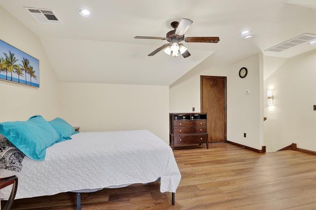 17701 Griffin Gate Drive, Edmond, OK 73012