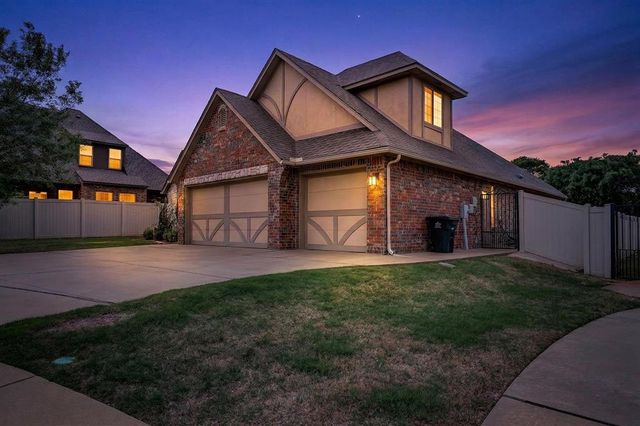 17701 Griffin Gate Drive, Edmond, OK 73012
