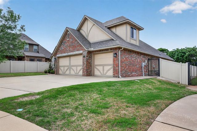 17701 Griffin Gate Drive, Edmond, OK 73012