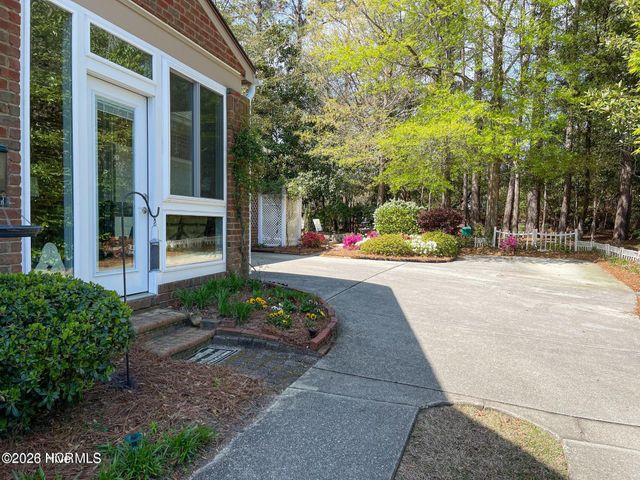 5108 Chanticleer Court, Wilmington, NC 28409