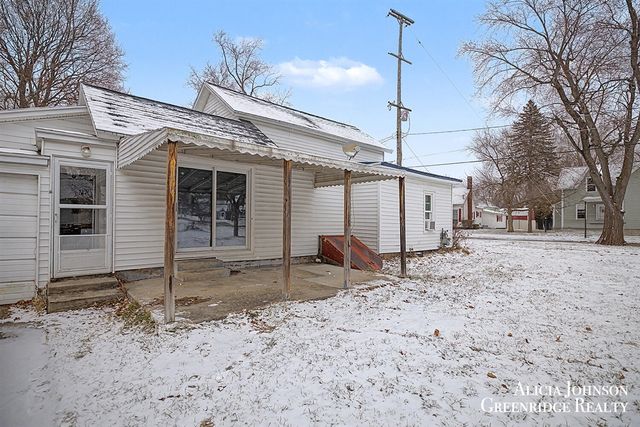 721 S Pearl Street, Belding, MI 48809