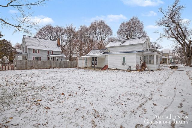 721 S Pearl Street, Belding, MI 48809