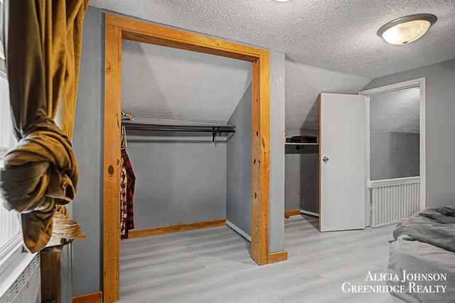 721 S Pearl Street, Belding, MI 48809