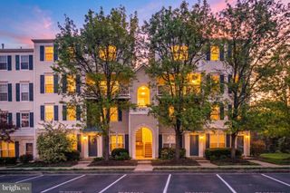 21840 ELKINS TER #301, Sterling, VA 20166