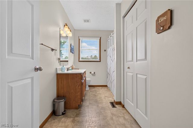 3014 Harmont Avenue NE, Canton, OH 44705