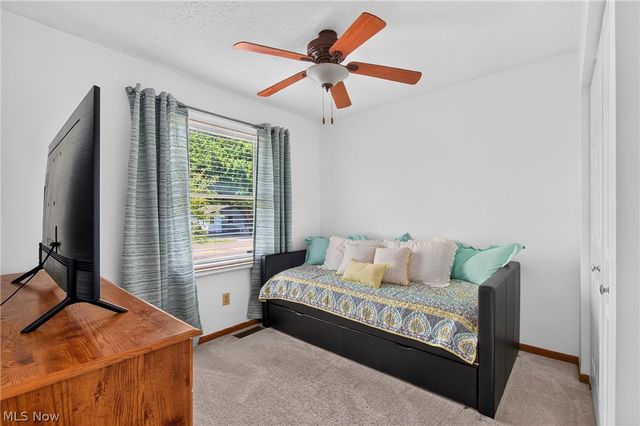 3014 Harmont Avenue NE, Canton, OH 44705