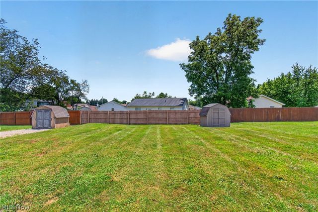 3014 Harmont Avenue NE, Canton, OH 44705
