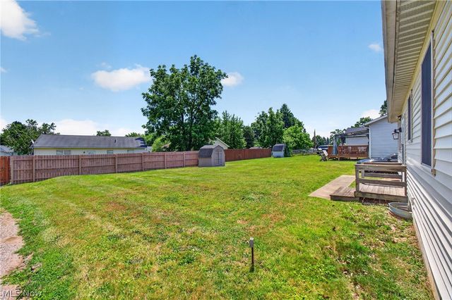 3014 Harmont Avenue NE, Canton, OH 44705