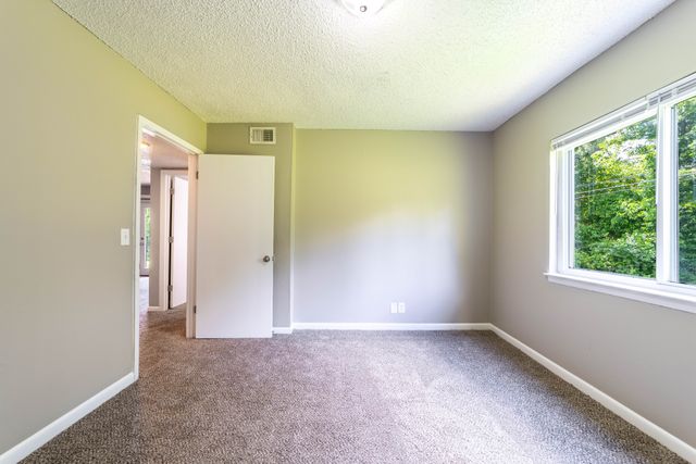 311 Hawkins Rd Apt L6, Clarksville, TN 37040