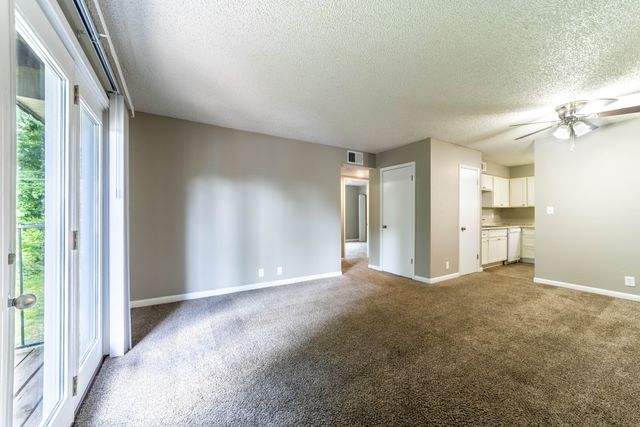 311 Hawkins Rd Apt L6, Clarksville, TN 37040