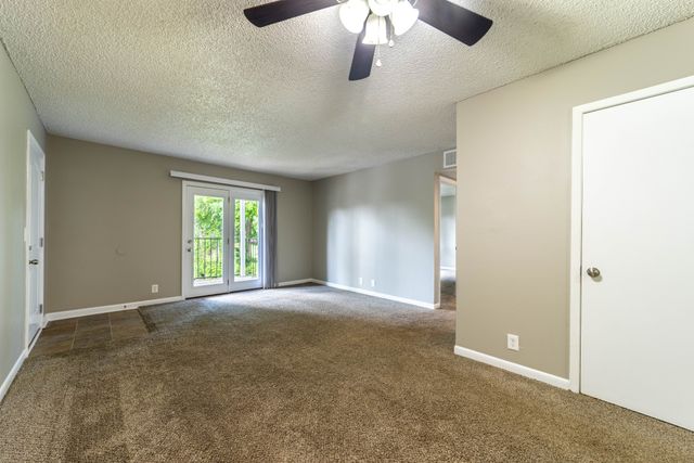 311 Hawkins Rd Apt L6, Clarksville, TN 37040