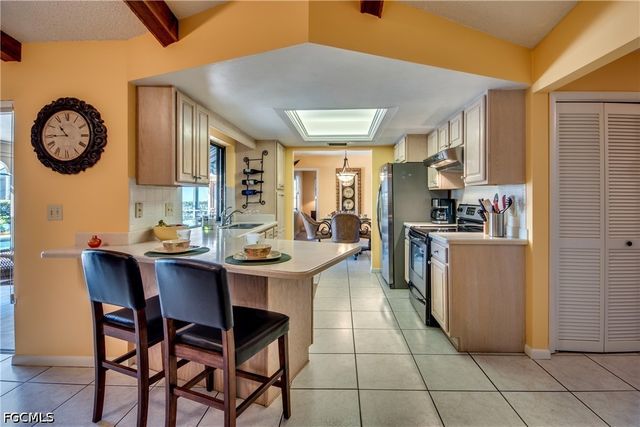 1432 SW 52nd TER, Cape Coral, FL 33914