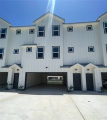 603 E Avenue G 303, Port Aransas, TX 78373