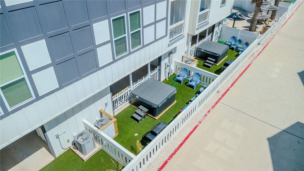 603 E Avenue G 303, Port Aransas, TX 78373 — photo 4