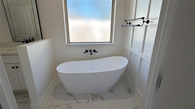 556 Shady Oak Drive, Mobile, AL 36608