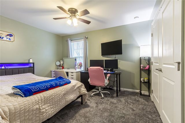 5861 Tweed Trail, Farmington, NY 14425