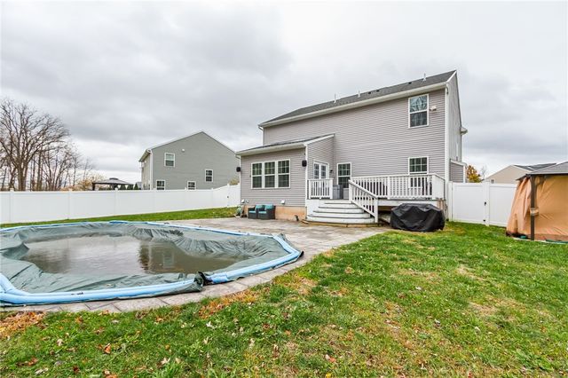 5861 Tweed Trail, Farmington, NY 14425