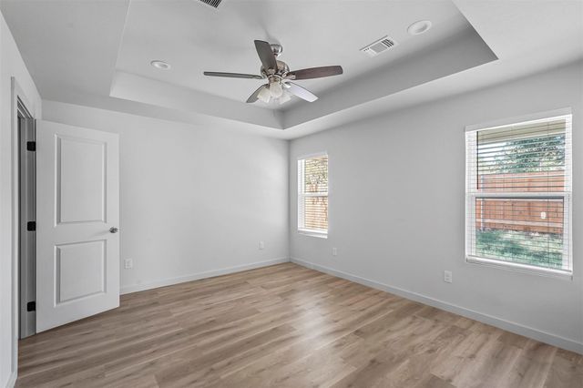 413 S Willow Street, Sherman, TX 75090