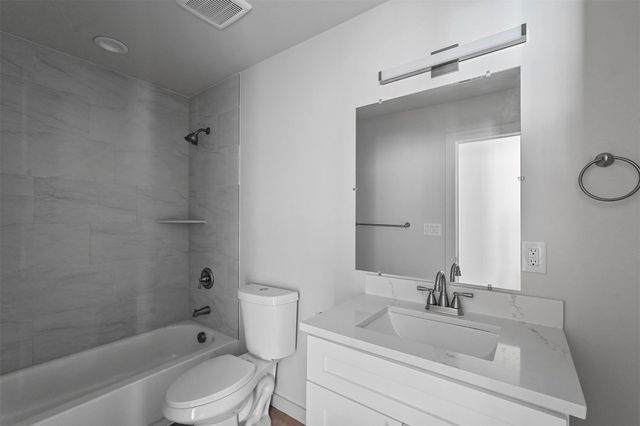 413 S Willow Street, Sherman, TX 75090