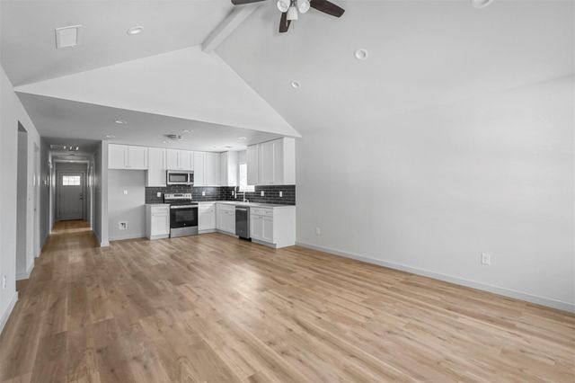 413 S Willow Street, Sherman, TX 75090