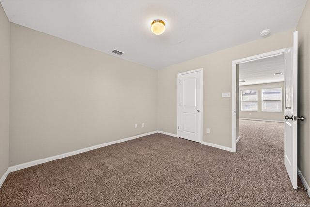 10426 ROSALINA LOOP, Converse, TX 78109