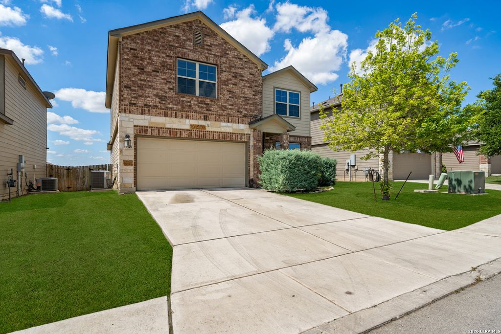 10426 ROSALINA LOOP, Converse, TX 78109
