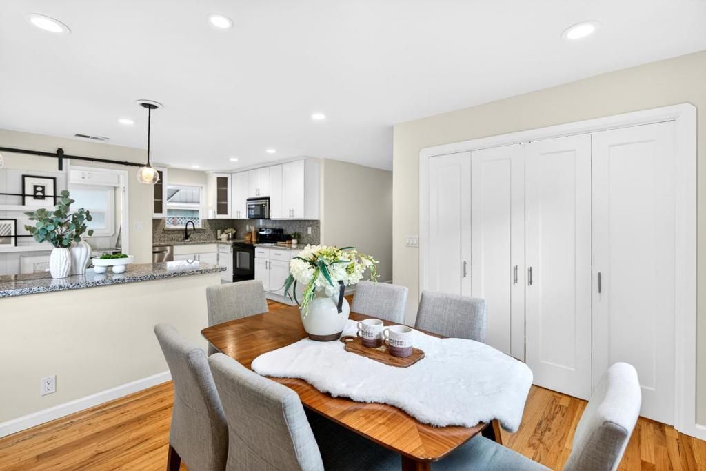 Image 6 of property listing at 275 Jackson Street, Sunnyvale, CA 94086