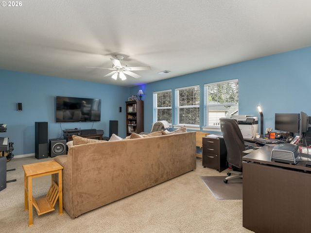 21390 Sw ROELLICH Ave, Sherwood, OR 97140