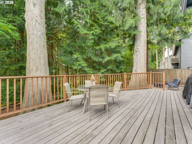 21390 Sw ROELLICH Ave, Sherwood, OR 97140