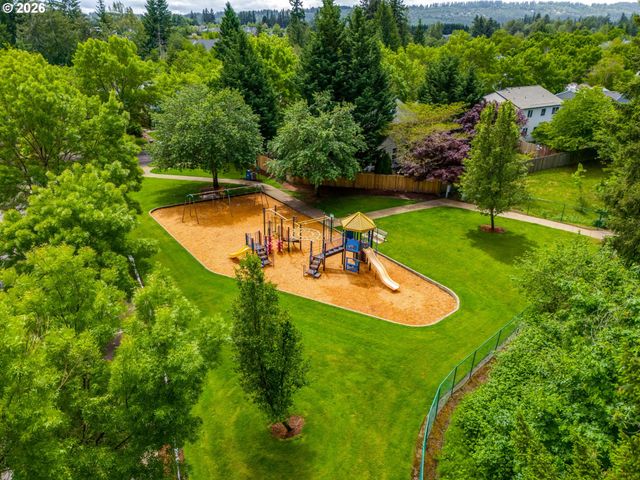 21390 Sw ROELLICH Ave, Sherwood, OR 97140