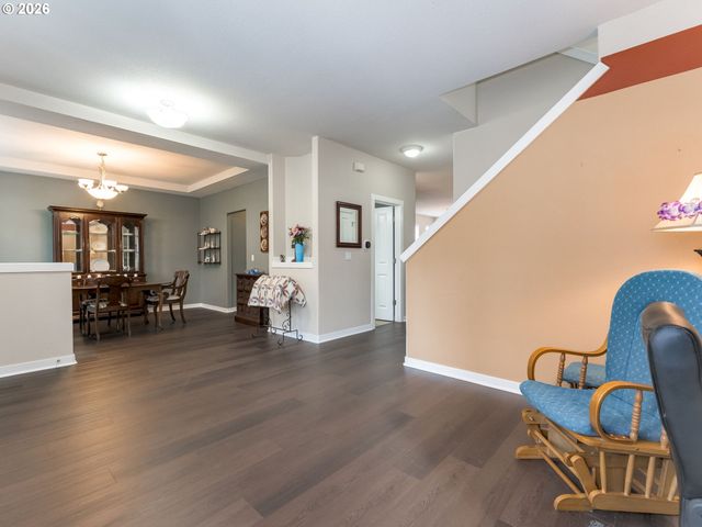 21390 Sw ROELLICH Ave, Sherwood, OR 97140