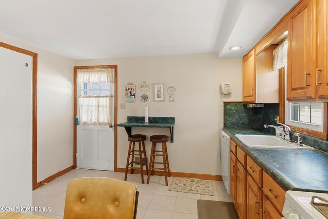 17 W Ramapo Lane, Long Beach Twp, NJ 08008