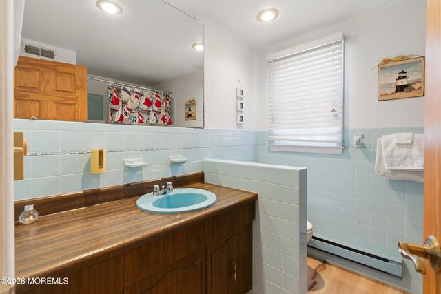 17 W Ramapo Lane, Long Beach Twp, NJ 08008