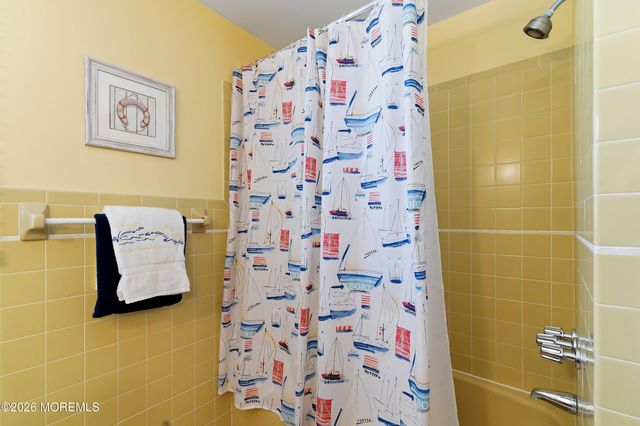 17 W Ramapo Lane, Long Beach Twp, NJ 08008