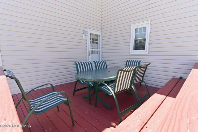 17 W Ramapo Lane, Long Beach Twp, NJ 08008