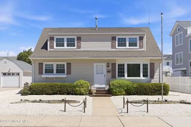 17 W Ramapo Lane, Long Beach Twp, NJ 08008