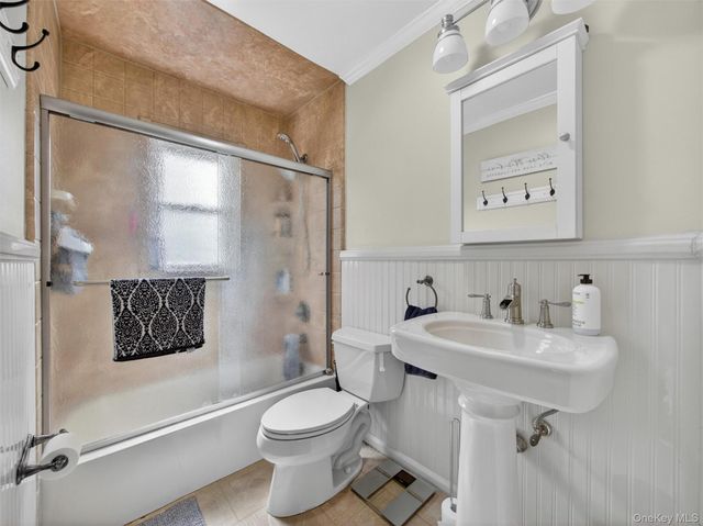 584 Babbling Brook Lane, Valley Cottage, NY 10989