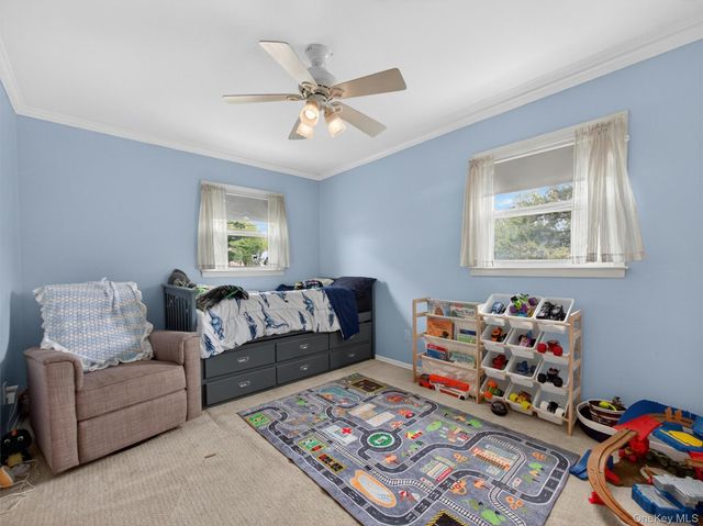 584 Babbling Brook Lane, Valley Cottage, NY 10989
