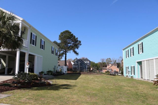 702 Ashland Ave., North Myrtle Beach, SC 29582