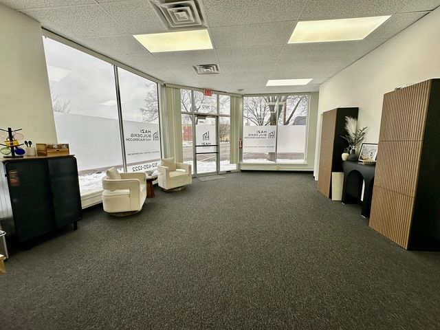 7872 Lincoln Avenue, Skokie, IL 60077