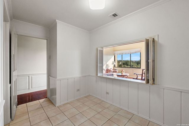 4001 N New Braunfels APT 300A, San Antonio, TX 78209