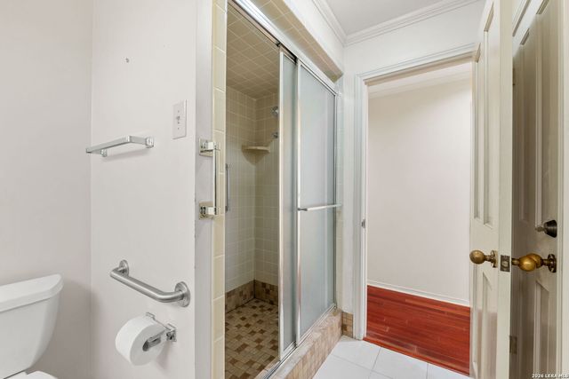 4001 N New Braunfels APT 300A, San Antonio, TX 78209