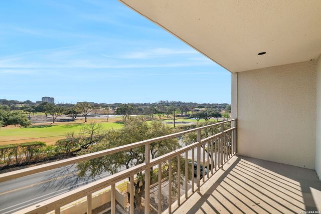 4001 N New Braunfels APT 300A, San Antonio, TX 78209