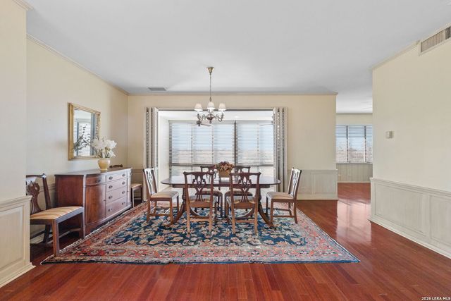 4001 N New Braunfels APT 300A, San Antonio, TX 78209