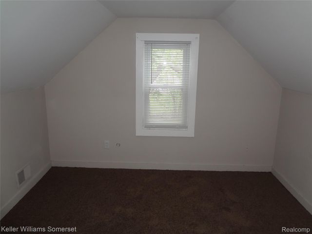 8127 Orchard Avenue, Warren, MI 48089