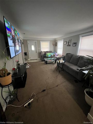 8127 Orchard Avenue, Warren, MI 48089