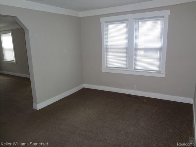 8127 Orchard Avenue, Warren, MI 48089