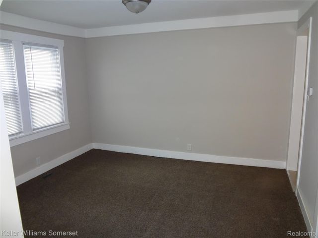 8127 Orchard Avenue, Warren, MI 48089