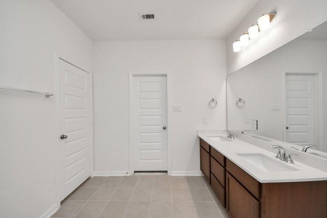 18211 Hidden Dahlia Drive, Tomball, TX 77377