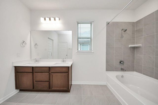 18211 Hidden Dahlia Drive, Tomball, TX 77377